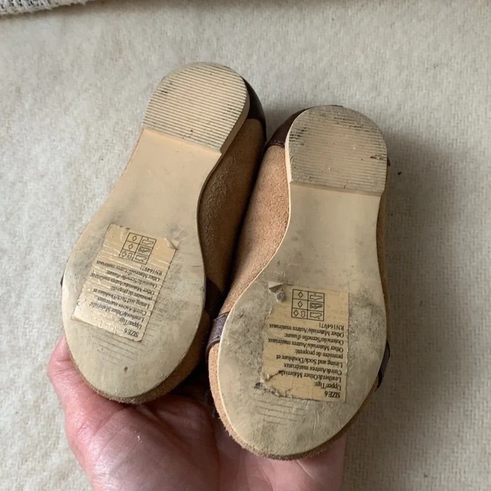 Janie and Jack SUEDE BRIDLE BIT BALLET FLAT‎ size 6 suede tan brown dressy